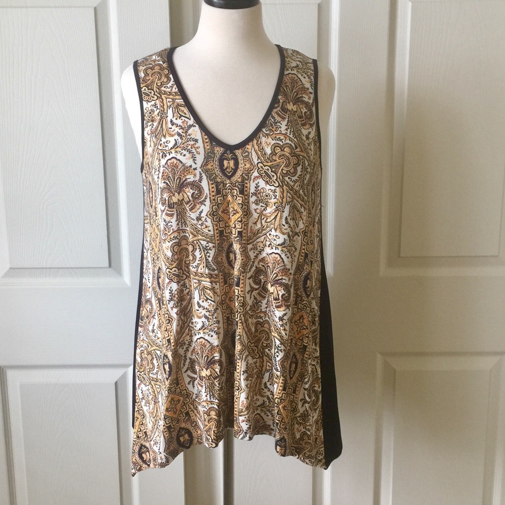 Karen Kane Tunic   New without Tag